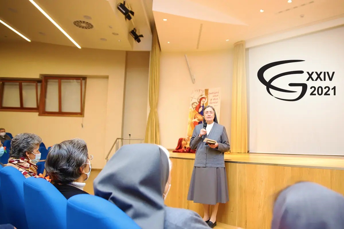 On 11 October 2021, Mother Chiara Cazzuola gave the first goodnight to the Chapter members.